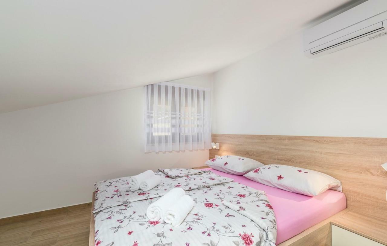 Apartments Hana In Фунтана Екстер'єр фото