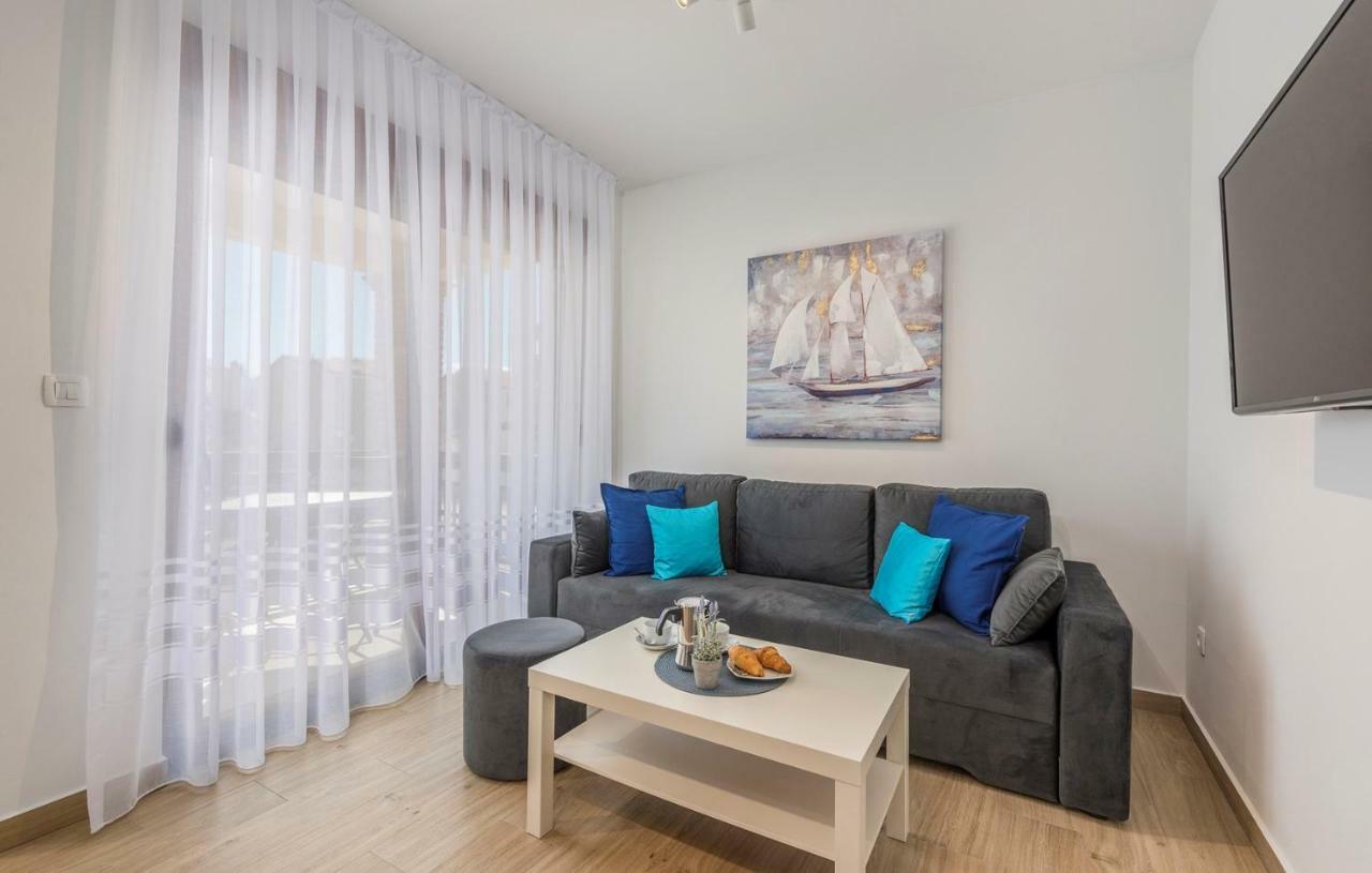 Apartments Hana In Фунтана Екстер'єр фото