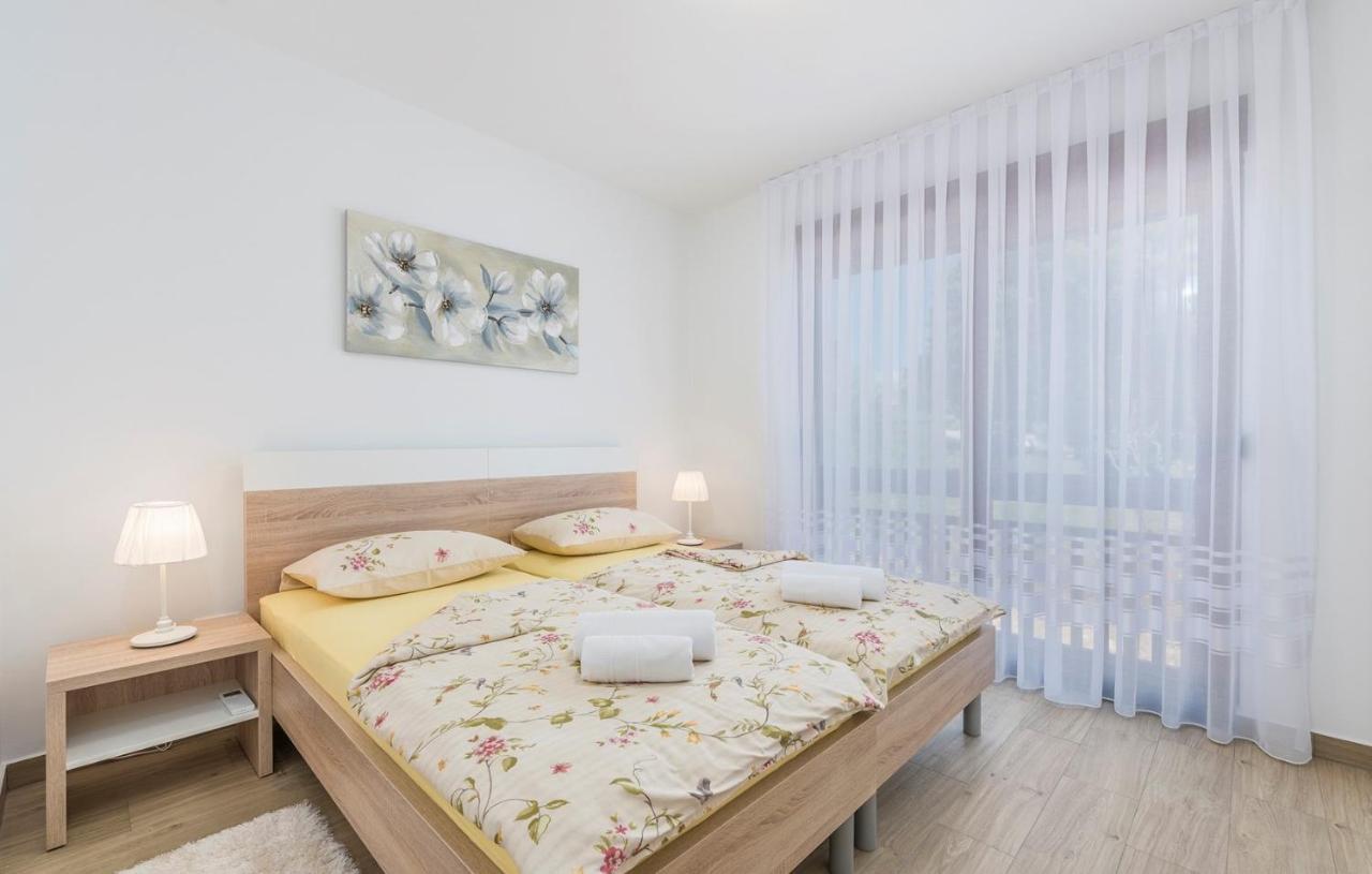 Apartments Hana In Фунтана Екстер'єр фото